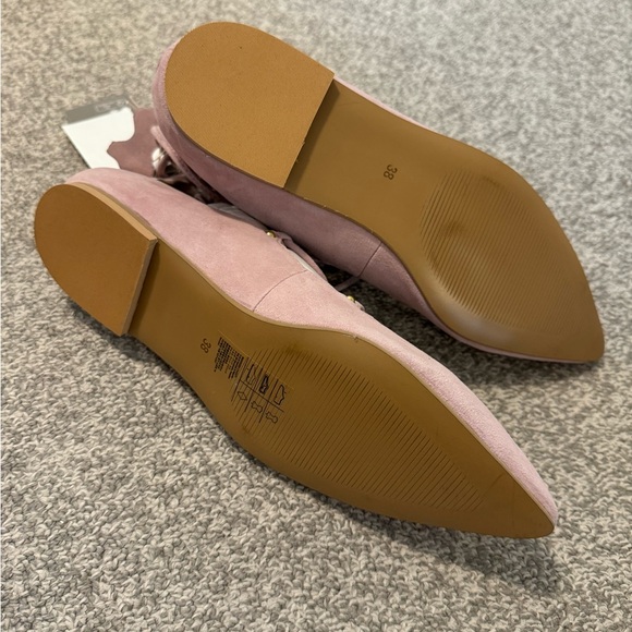 H&M Suede Pink pointy toe tie-up flats - Picture 2 of 3